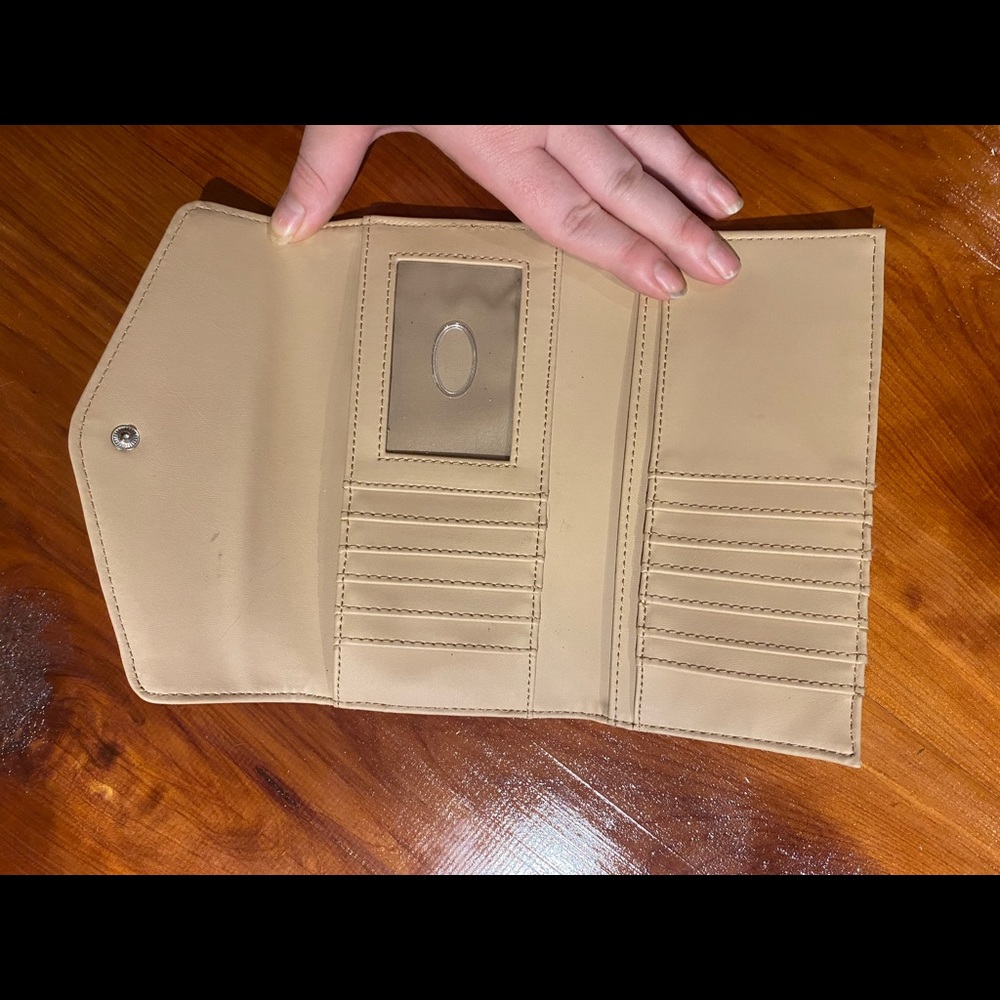 Pink Guess Wallet - Picture 2 of 2